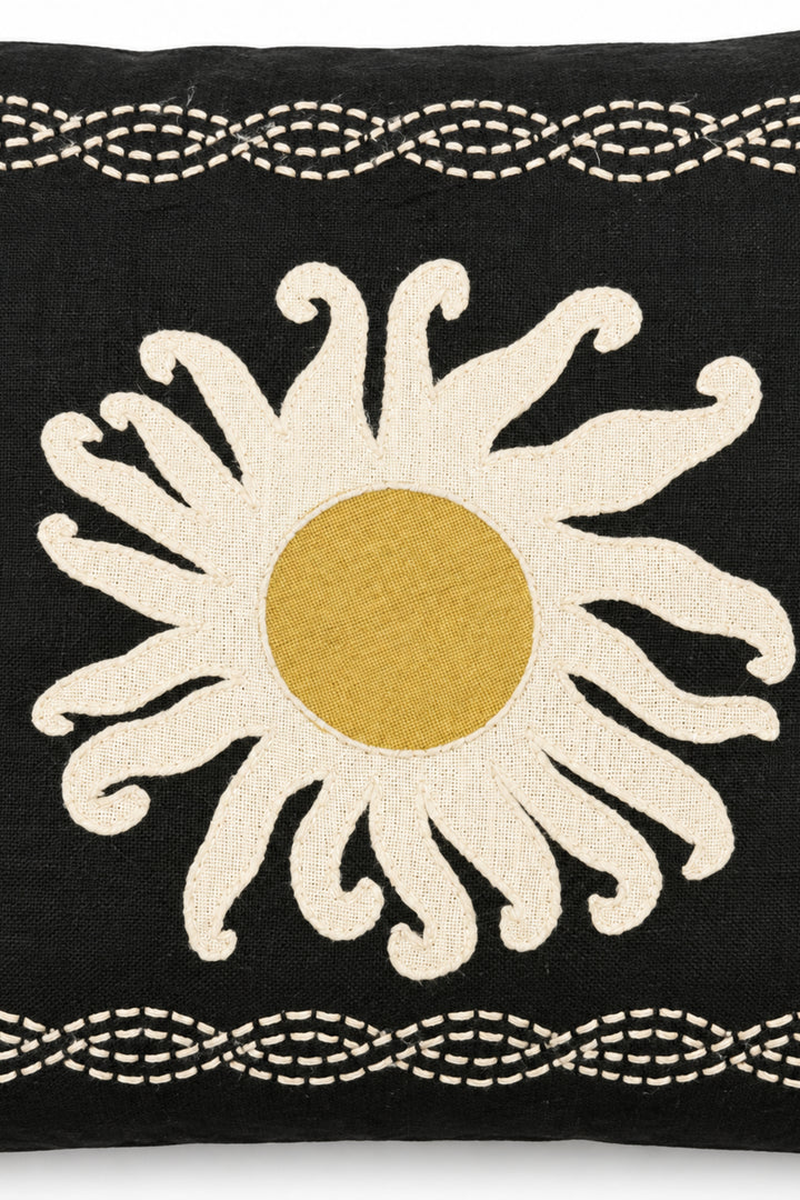 Solis cushion