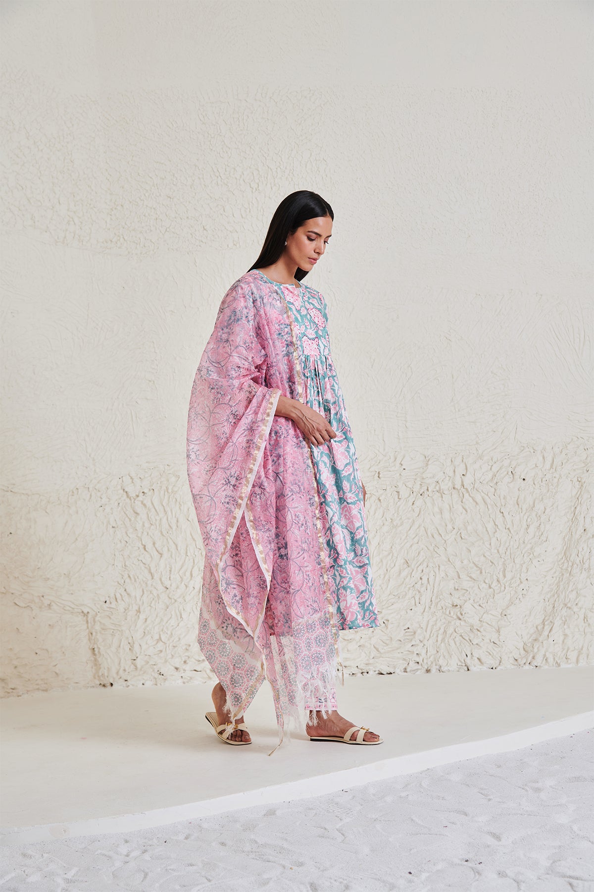 Pankhi Gathered Kurta
