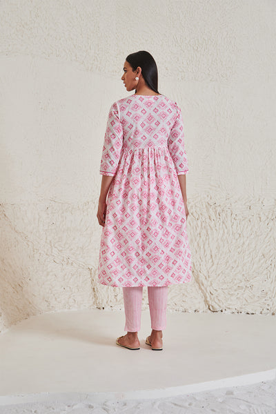 Reshami Gathered Kurta