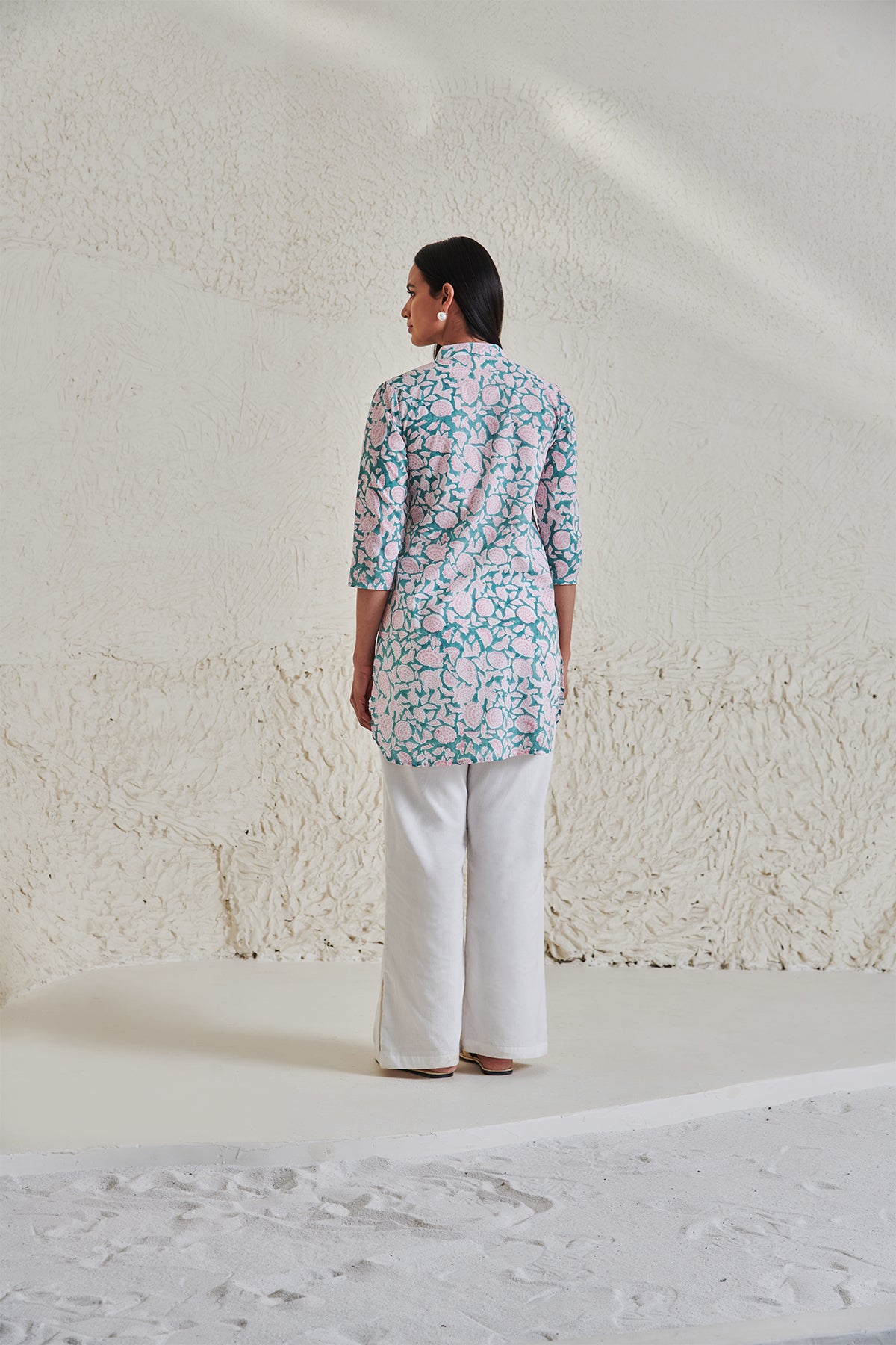 Pankhi short kurta