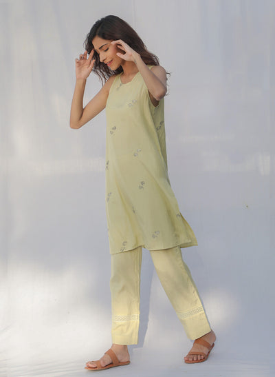 Women's Sleeve-Less Short Kurta
