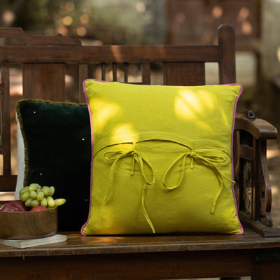 Daffodil Blooming Cushion Cover