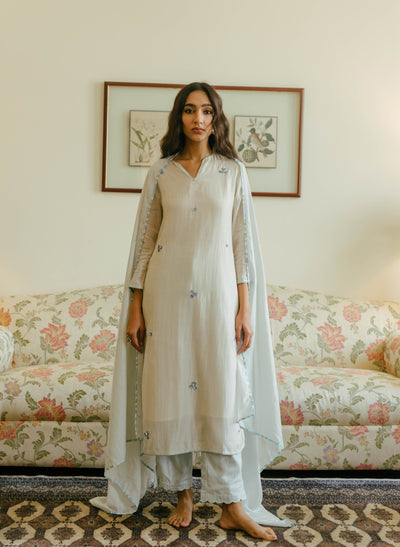 Get Dainty Sequins Ayat Kurta
