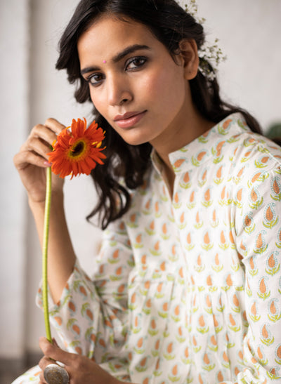 Get Ashok Flower Cotton Kurta 