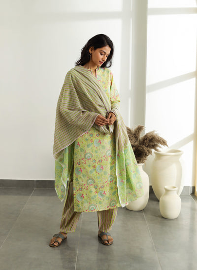 Get Cotton Printed Kurta