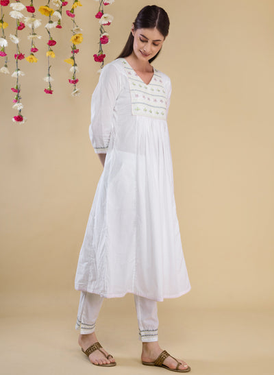 Get White Cotton Gathered Kurta