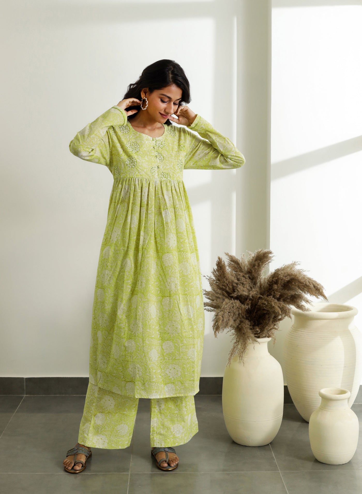 Shop Sabr Gathered Cotton Kurta