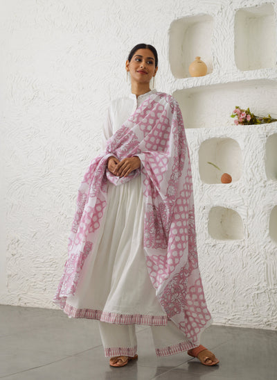 Get Ivory Cotton Kurta 