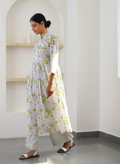 Shop Women's Cotton Printed Kurta