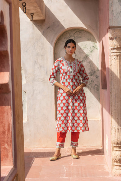 Aruni Straight Fit Kurta