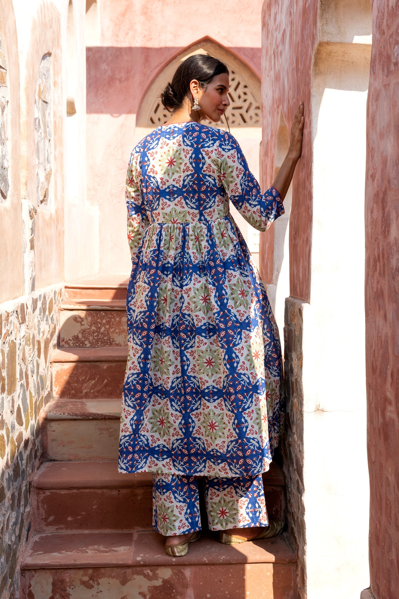 Neelkamal Gathered Block-Printed Kurta